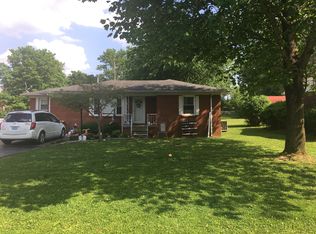 913 Meadow Ln, Russellville, KY 42276