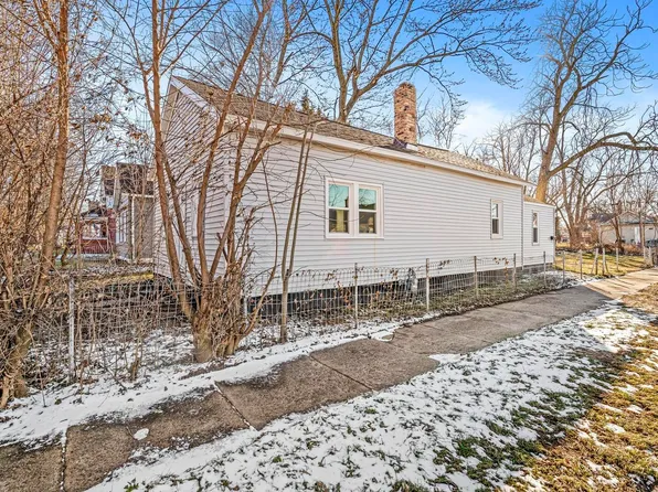 1701 Swygart Ave, South Bend, IN 46613