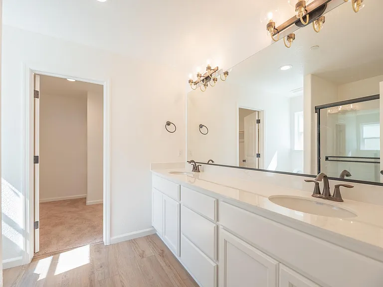 5032 Palisade Ave — Photo 12