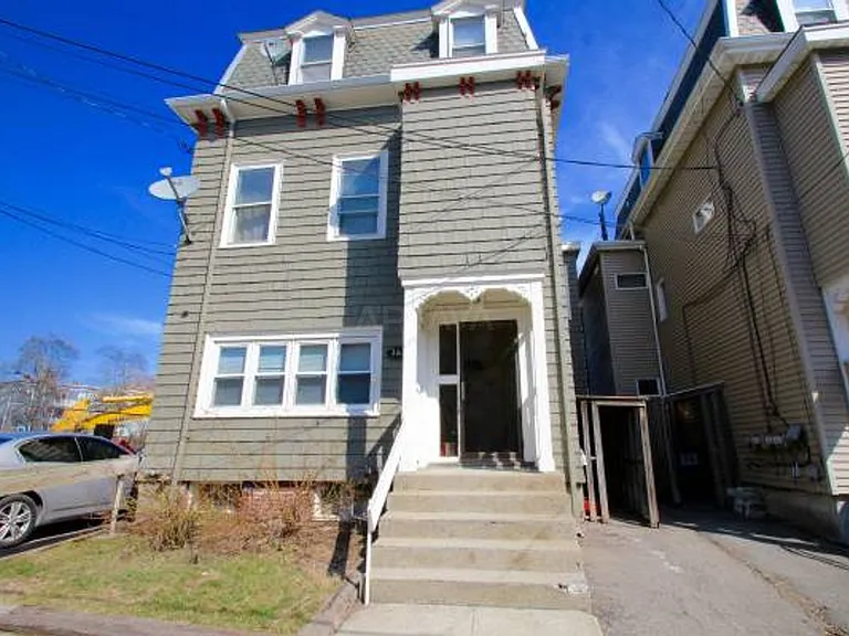 363 Beacon St #2 — Photo 8
