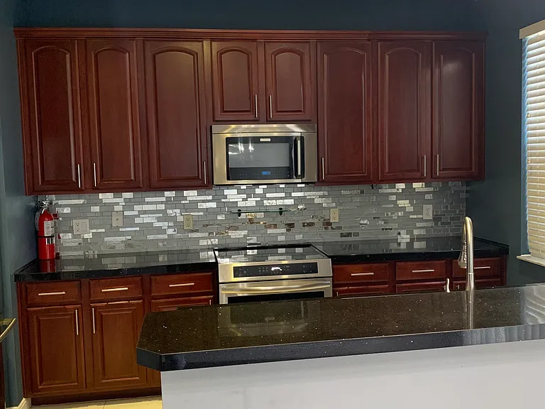 7542 Cranes Creek Ct — Photo 2