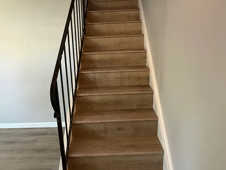 156 Chynoweth Ave — Photo 9