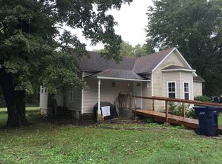 321 Robbins St, Alba, MO 64830