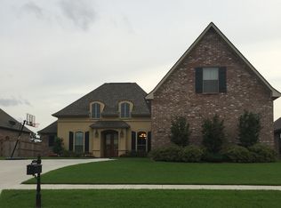 13174 Brookcrest Dr, Walker, LA 70785