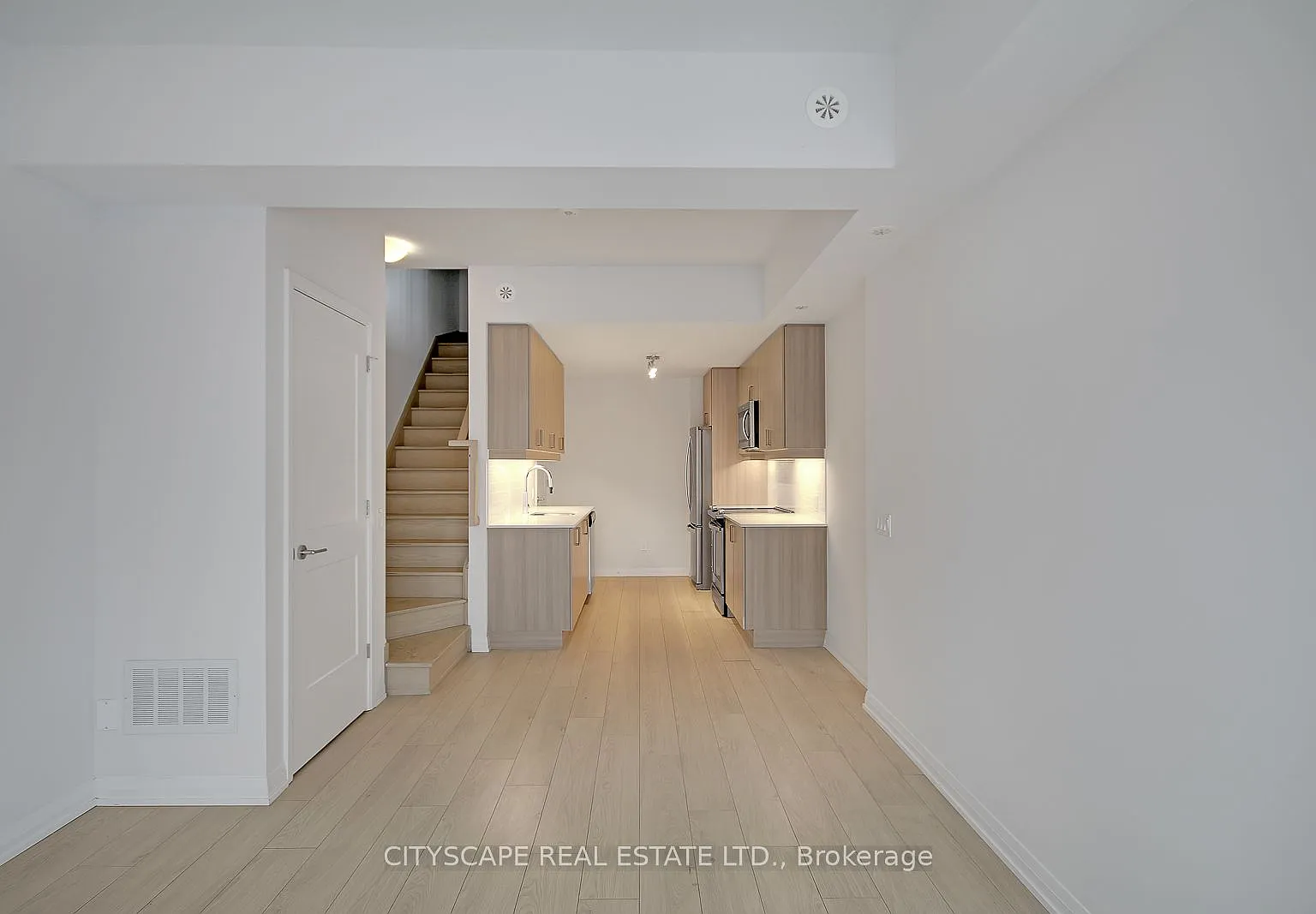 4 bed, $3,243 — Photo 4