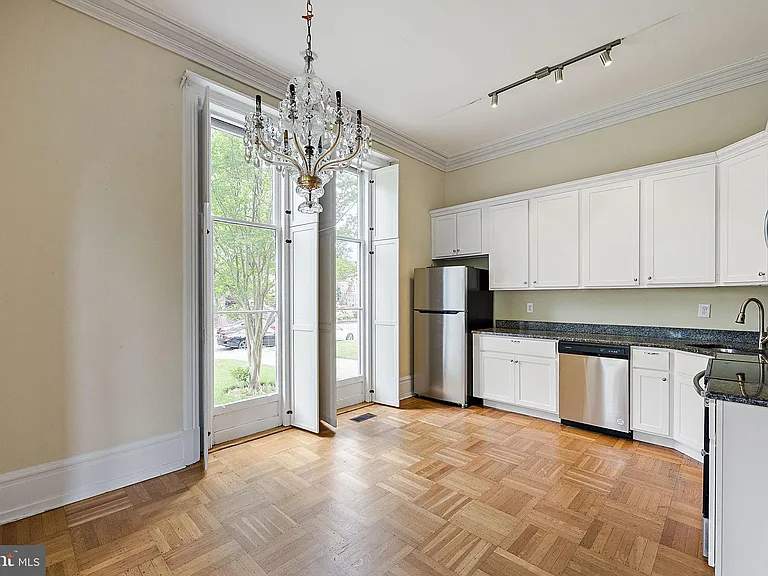 1401 Delaware Ave #1F — Photo 3