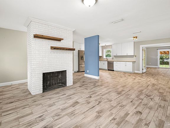 5th image of 219 Pilgrim Ave
