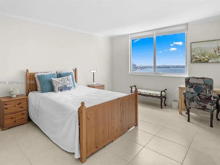 300 Bayview Dr #1910 — Photo 21