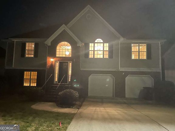 2nd image of 2718 Trellis Oaks Dr SW