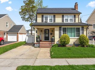 29 Crowell Street, Hempstead, NY 11550