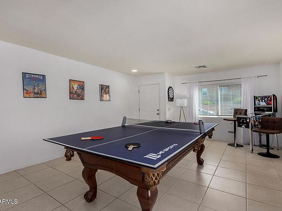 4th image of 28034 N CRYSTAL Lane