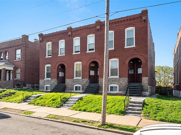 3rd image of 3718-3722 Fairview Ave