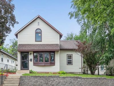 3743 Queen Ave N, Minneapolis, MN, 55412