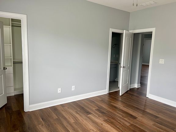 4th image of 1107 Thessallian Ln