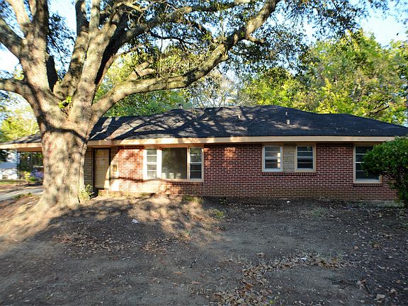 Welcome to 3909 Audubon Road!