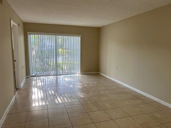 5th image of 971 Lake Terry Drive #A