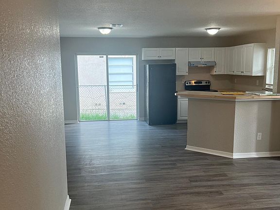 4th image of 650 26th Ave S