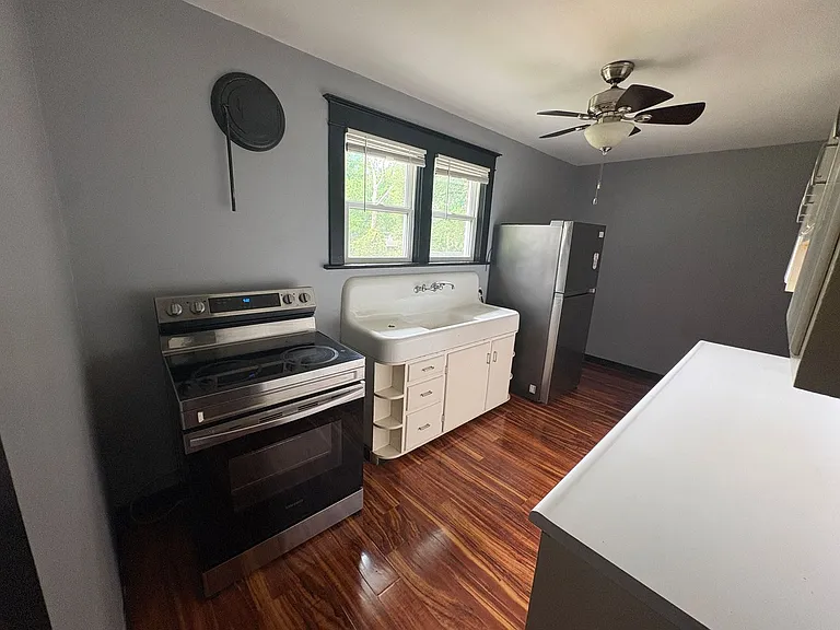 13 N Hartnett Ave — Photo 7