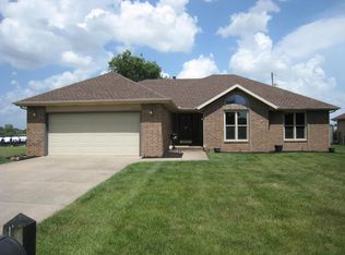 2724 S Market Ave, Springfield, MO 65807
