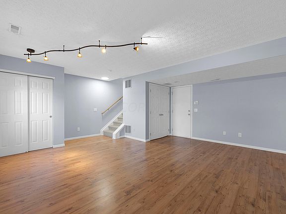 3rd image of 5464 Bull Creek Dr #102