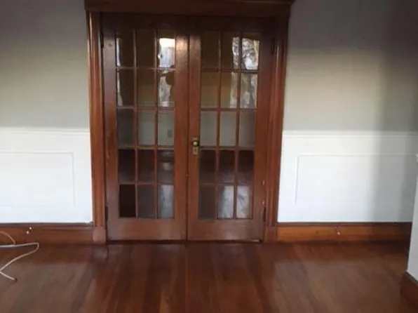 165 South St APT 2R, Jamaica Plain, MA 02130