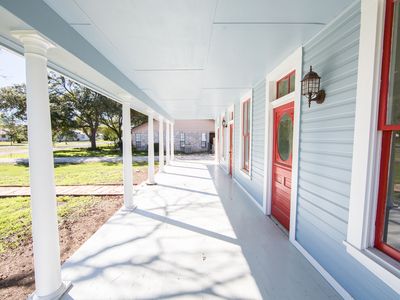 809 Vienna St, Castroville, TX, 78009