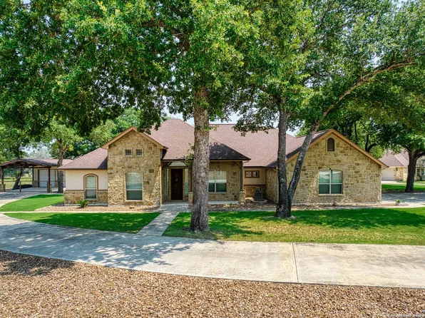 168 copper ridge, La Vernia, TX 78121