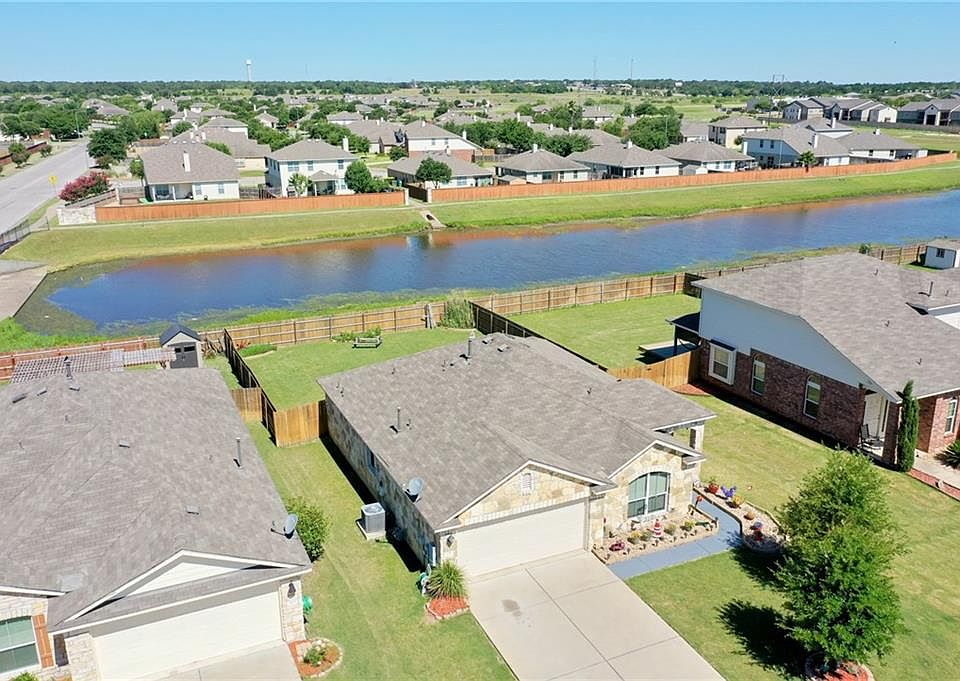 1st image of 301 N Hunting Lodge Ln