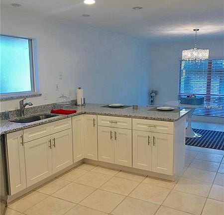 4th image of 2575 Derbyshire Cir