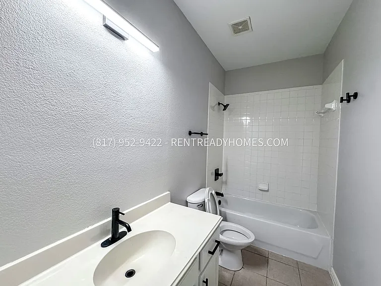 1495 Chase Ln — Photo 8