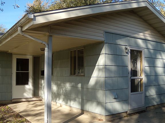 2nd image of 323 N Orchard Dr