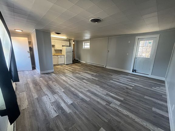 3rd image of 54 E Mechanic St APT 4