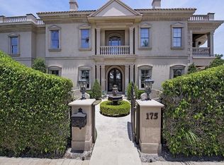 175 3rd St S, Naples, FL 34102