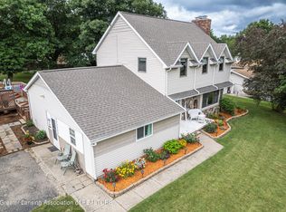 4215 Whitby Ln, Bath, MI 48808