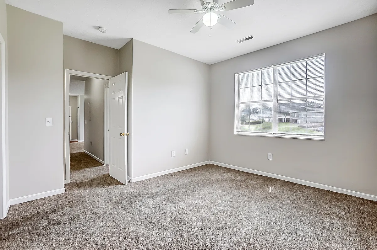 Building Photo - Delaware Crossing Apartments