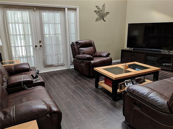 4th image of 2821 Hammock Dr