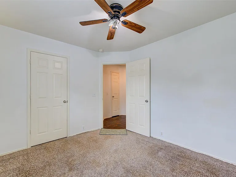 14027 Coveney Dr — Photo 26