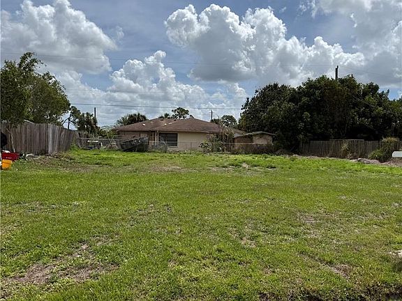 3rd image of XX Venetia AVE