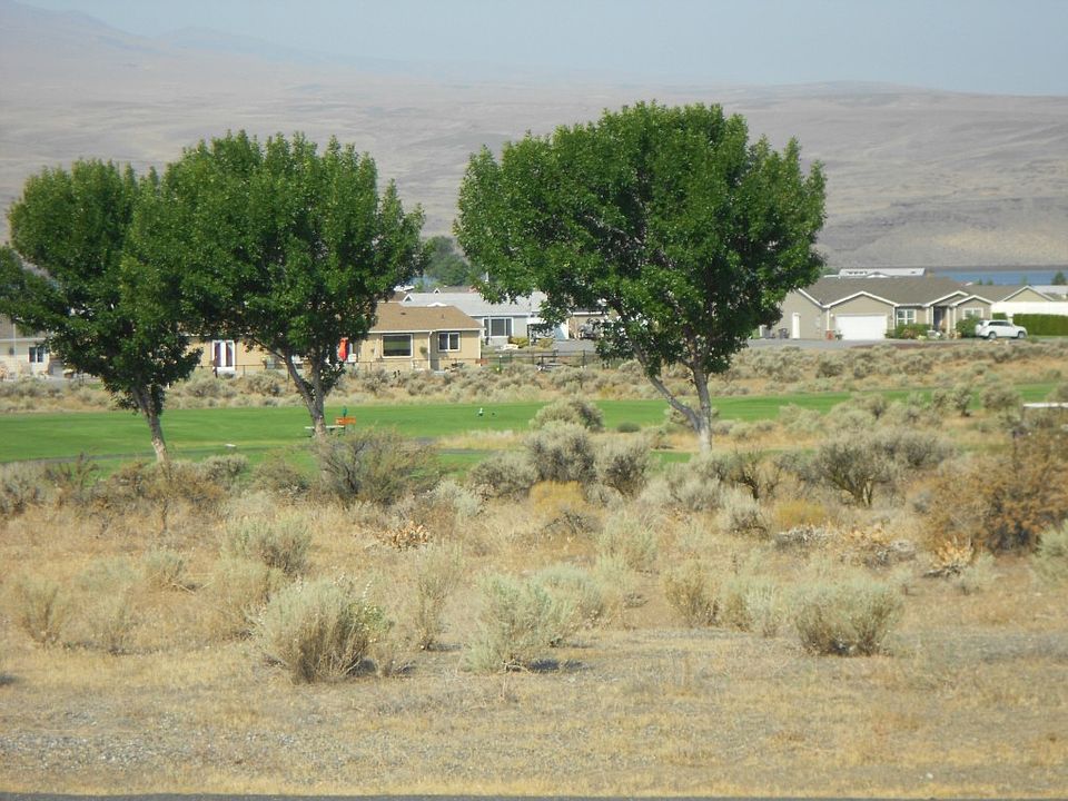 2nd image of 848 Desert Aire Dr SW