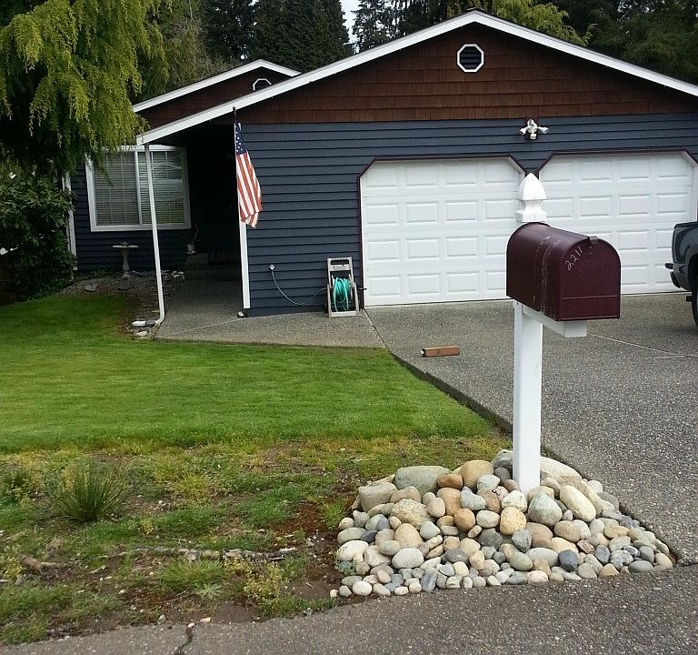 1st image of 2211 130th Dr NE