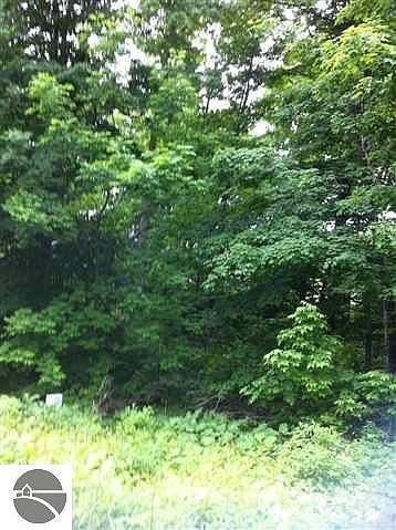 2nd image of 816 E South Airport Rd