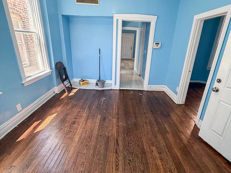 1426 S Avers Ave #2 — Photo 6
