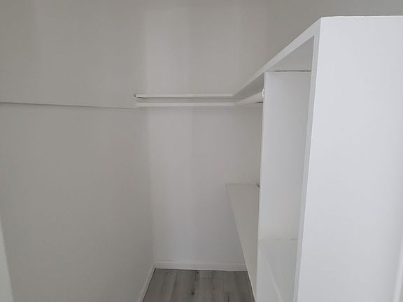 3rd image of 4651 Sawtelle Blvd #4655