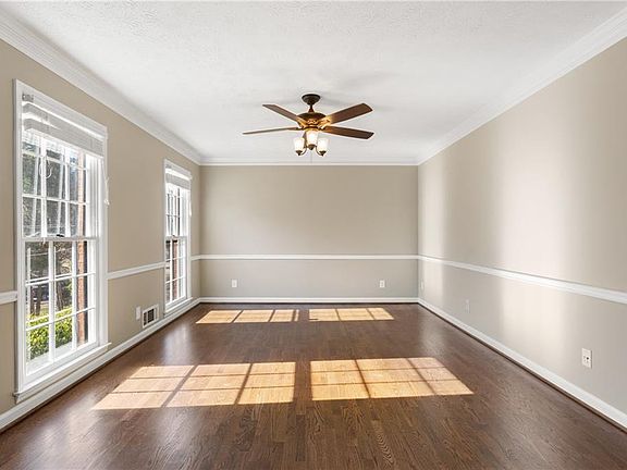 5th image of 4118 Allenhurst Dr