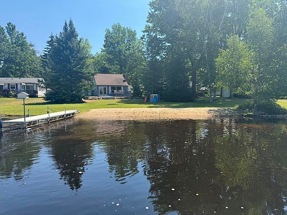 4th image of 139 Waldenwood Cir