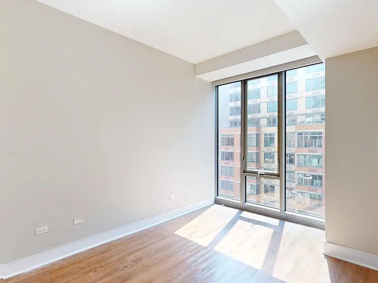 237 E 34th St #501 — Photo 4