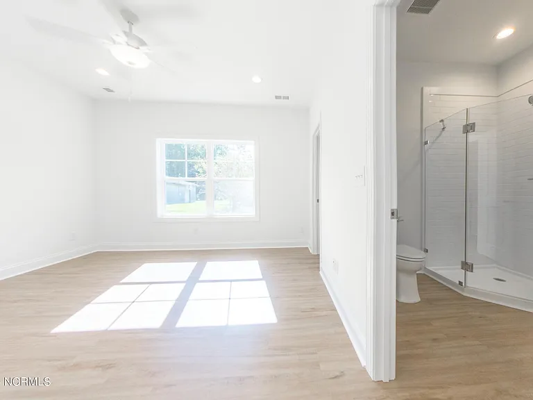 21 Crew Ct — Photo 14
