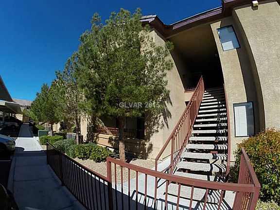 2nd image of 8250 N Grand Canyon Dr Unit 1011