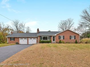 945 Blue Mountain Rd, Saugerties, NY 12477