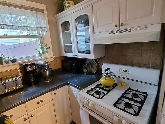 5th image of 1015 Kinmont St